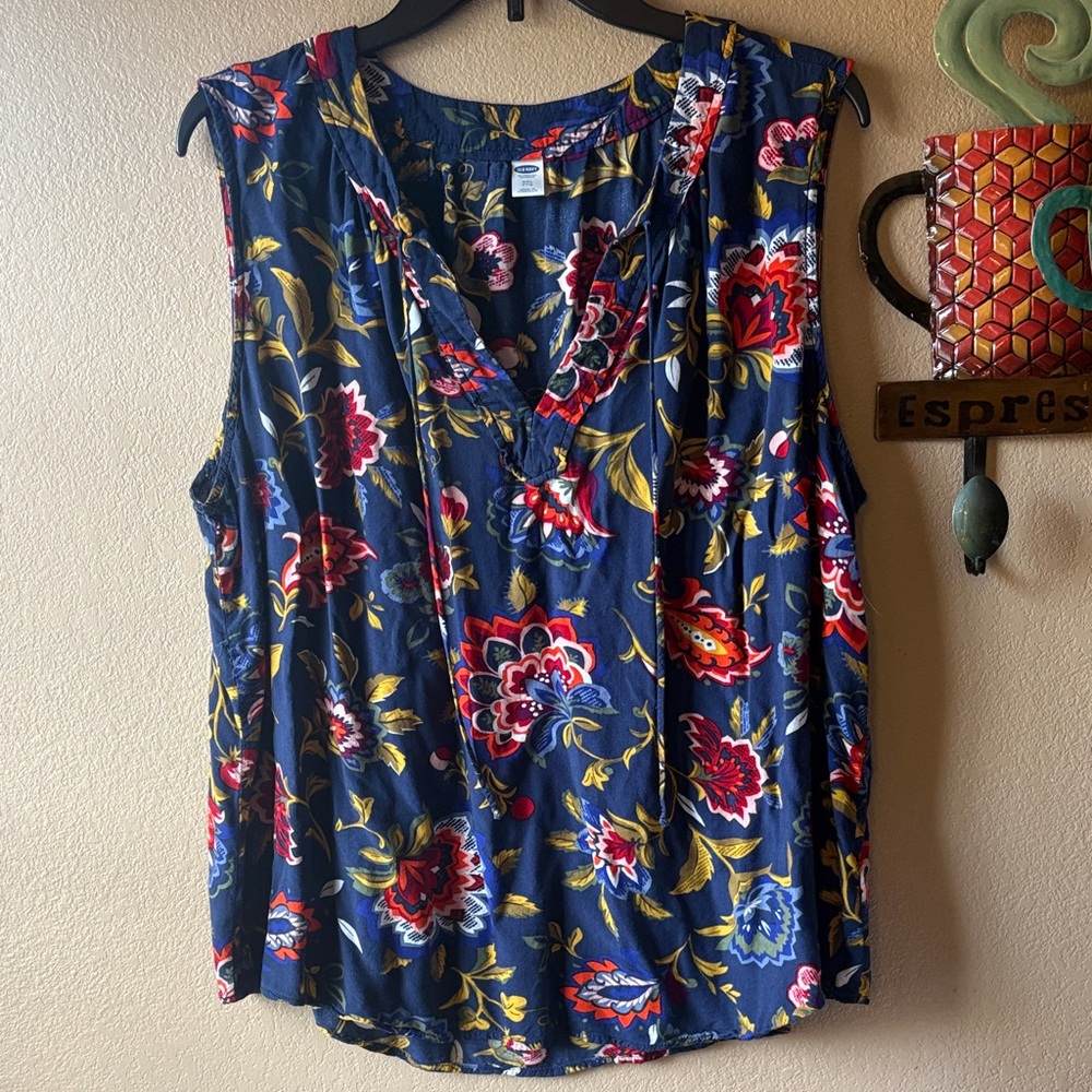 Old Navy Floral V-Neck Blouse - Blue and Red